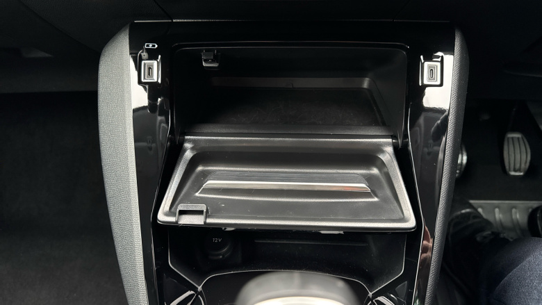 Peugeot 208 1.2 PureTech 100 Allure 5dr Petrol Hatchback